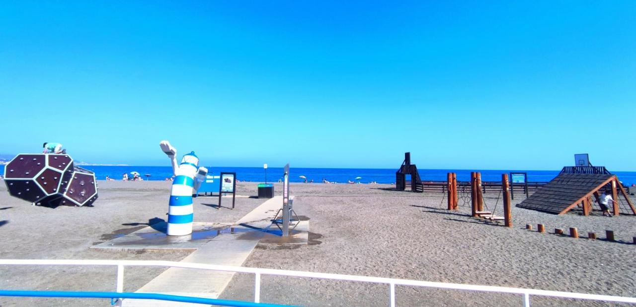 Center Of The Sea, Three Rooms - Alojamientos La Torre Torre Del Mar Exterior foto